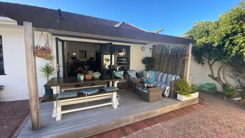 3 Bedroom Property for Sale in Fish Hoek Western Cape